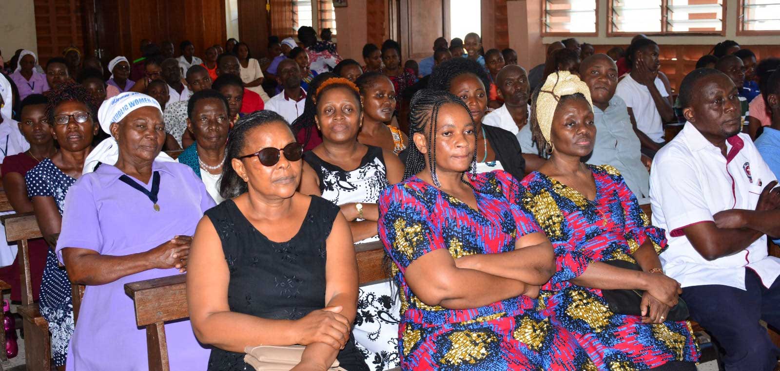 Parents Urged to Take Lead Role in Protecting Minors from Inappropriate Content