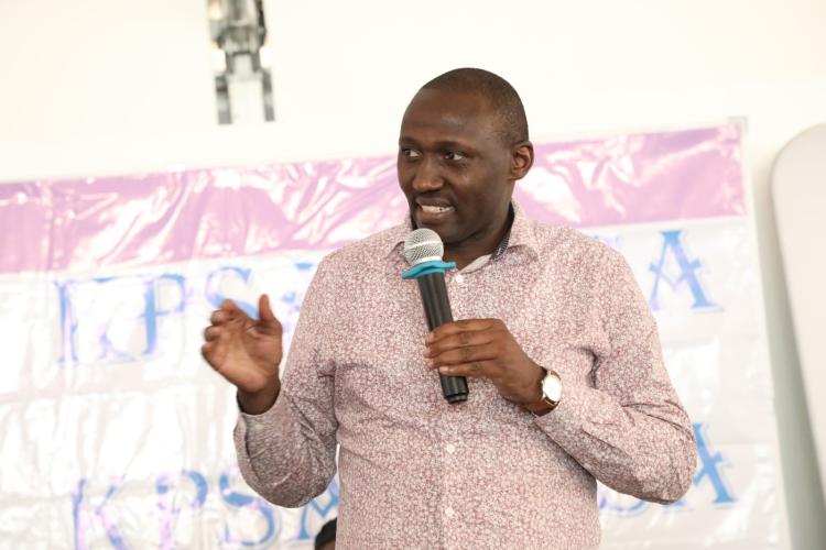 Board Urges Teachers to Champion Child Online Safety